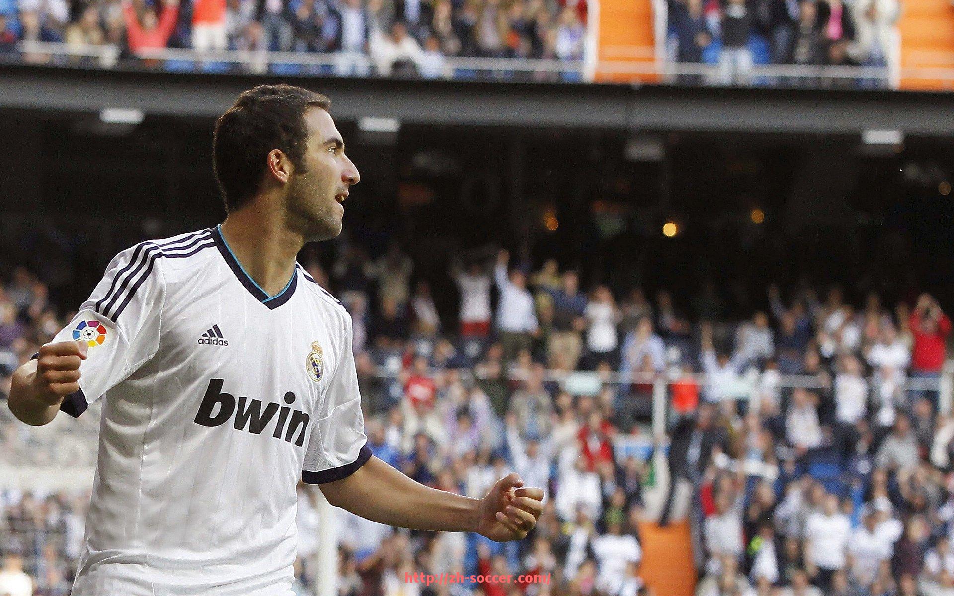 足球直播-世俱杯赛事统计大全:参赛球队、进球数与观众人数